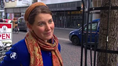 Verliest de iconische rookworst zijn charme als hij in een vegetarisch jasje wordt gestoken?