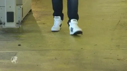 Jason redt vrouw die hem per ongeluk belde