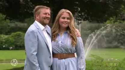 Koninklijke familie weer op de foto