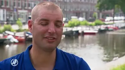 Maarten van der Weijden haalt 5,1 miljoen euro op met 11Stedenzwemtocht