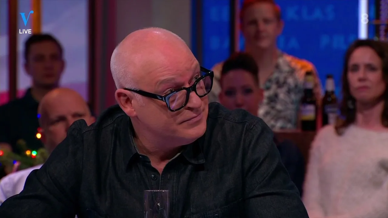 René ziet Jørgensen stuntelen: 'Zn vrouw is zwanger, hij niet!'