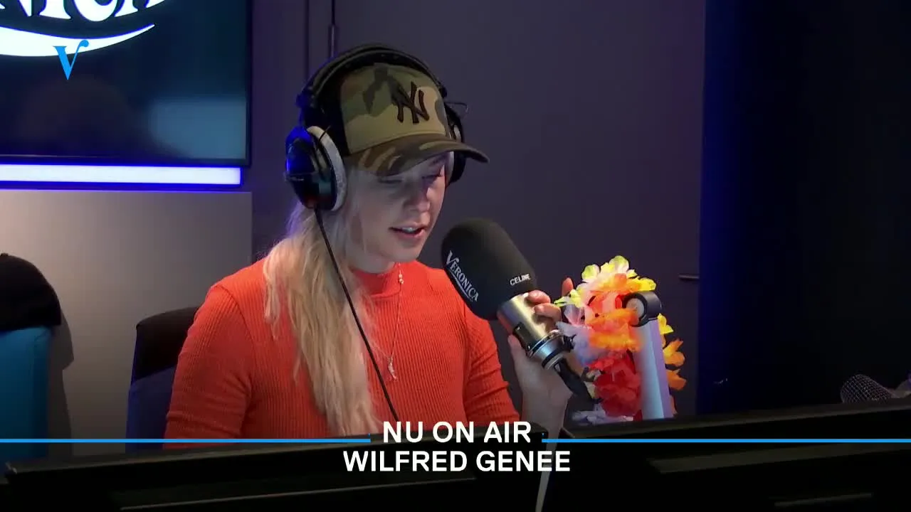 Johan feliciteert Celine: 'Die sidekick kan best om een onenightstand vragen!'