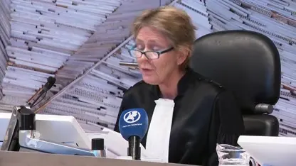 Taxichauffeur Jasmin M. die 22-jarige Mare doodreed vrijgesproken