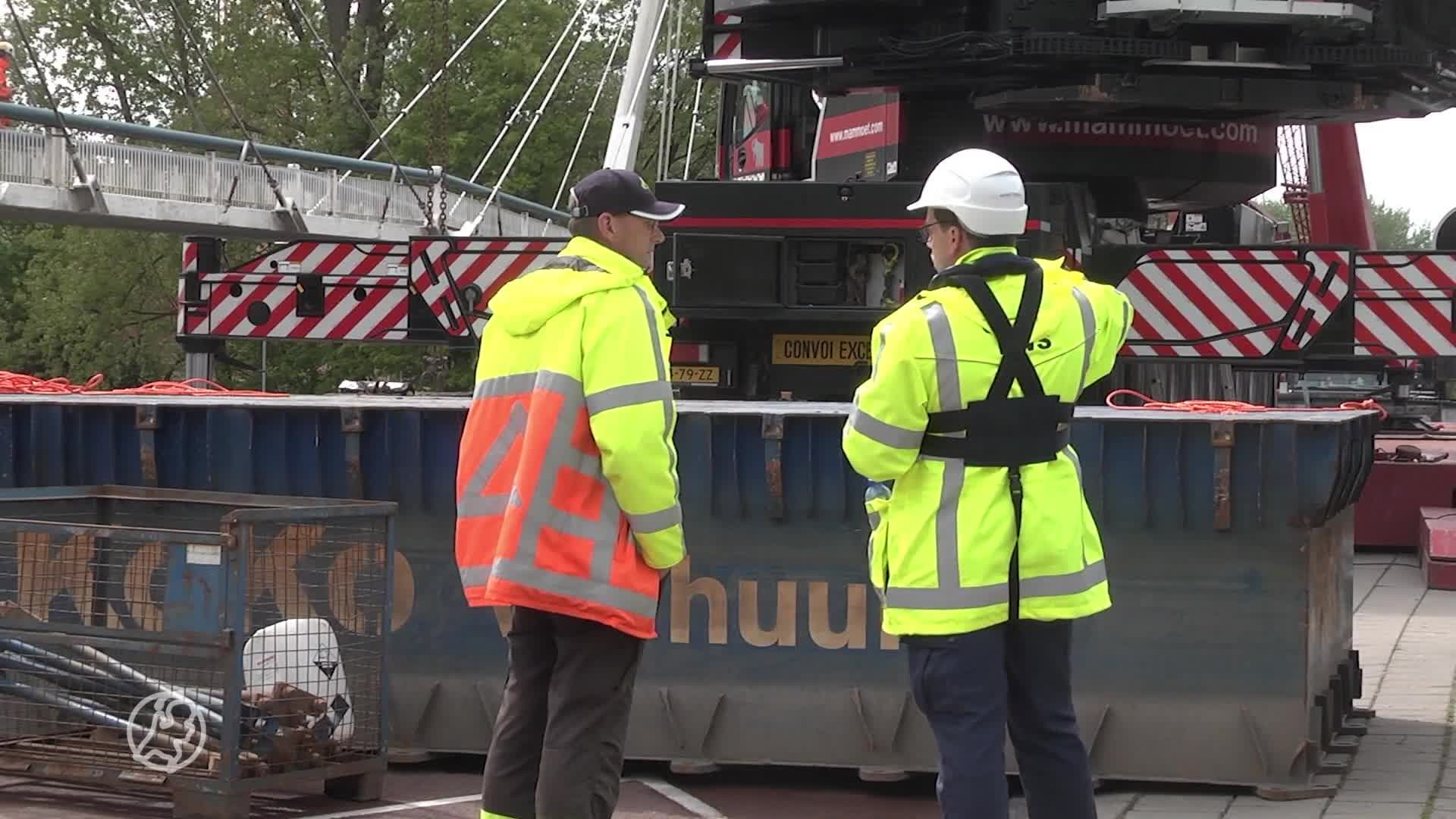 Kapotte Groningse brug wordt gemaakt