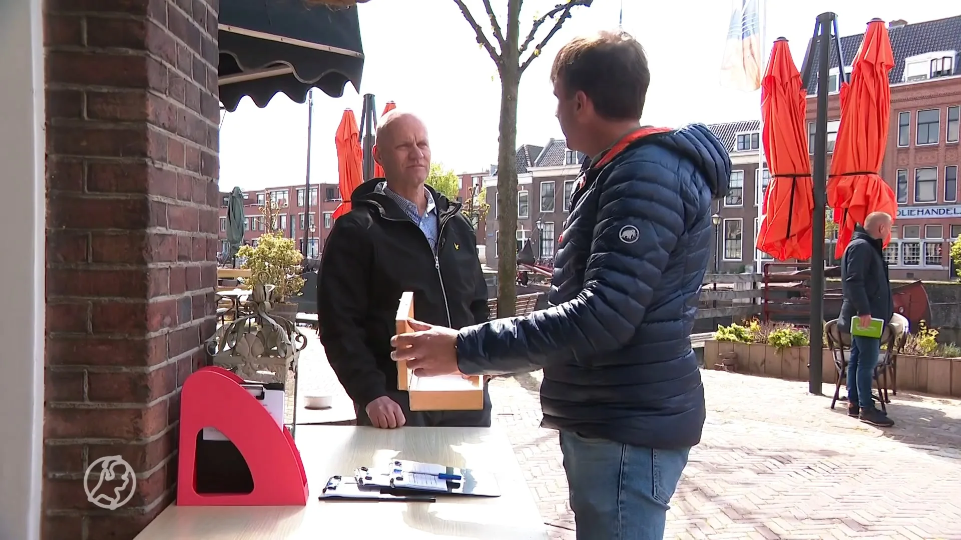 Coronacoaches helpen horeca in Rotterdam