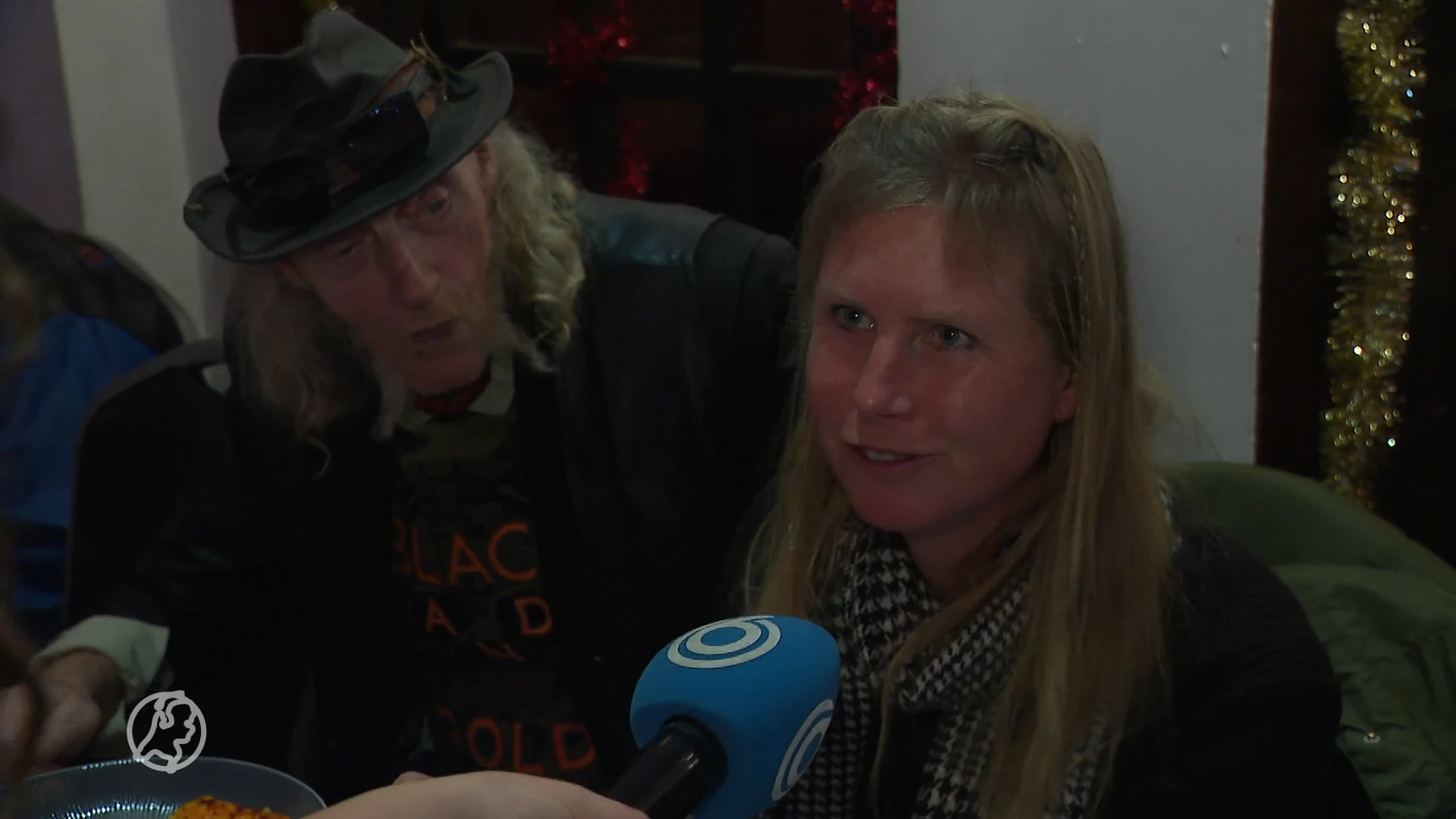 Ruim honderd Rotterdamse daklozen krijgen toch kerstdiner: 'Anders was ik vanavond alleen geweest'