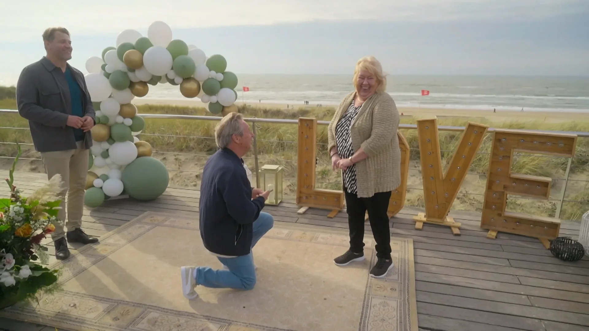 PRACHTIG AANZOEK aan het STRAND