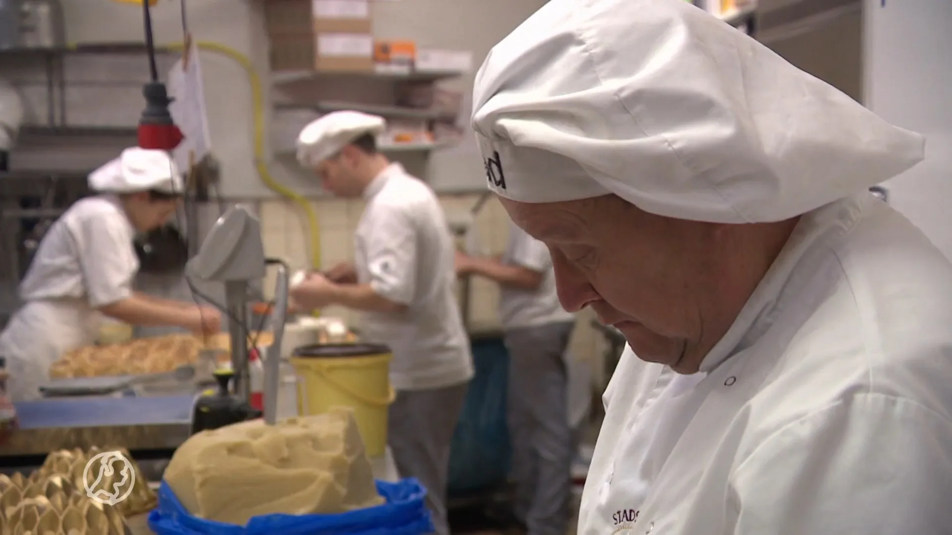 Essentiële winkels zetten alle zeilen bij vanwege drukte vlak voor kerst: 'We werken het klokje rond'