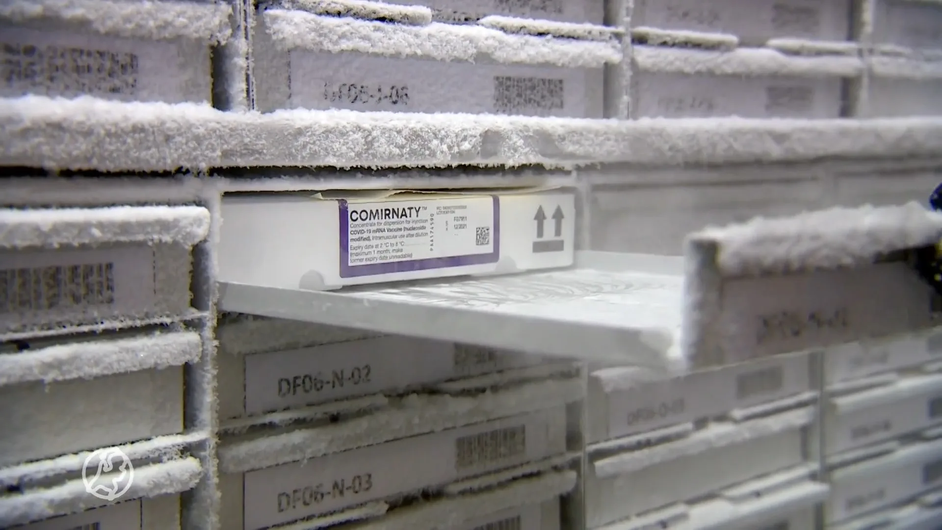 Grote drukte in het distributiecentrum van de boosterprikken