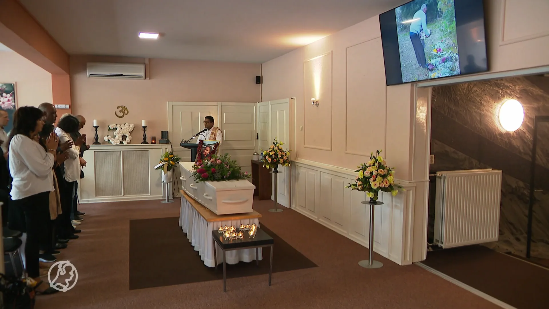 Familie bezoekt vindplaats Sumanta Bansi