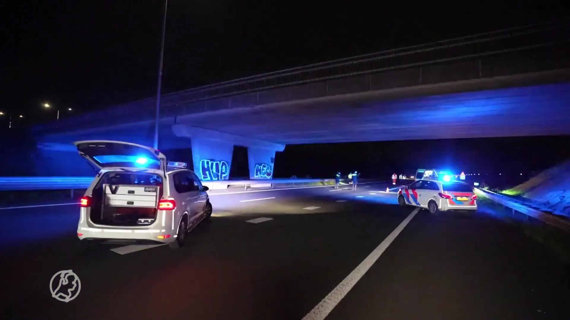 Vrouw overleden op snelweg A325 na aanrijding door meerdere auto's