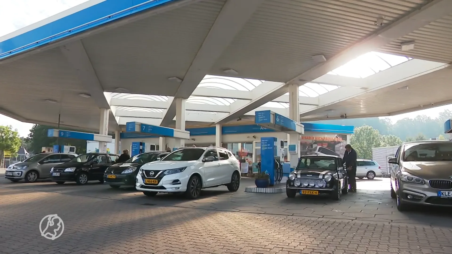 Nederlanders massaal naar Duitsland om goedkoop te tanken