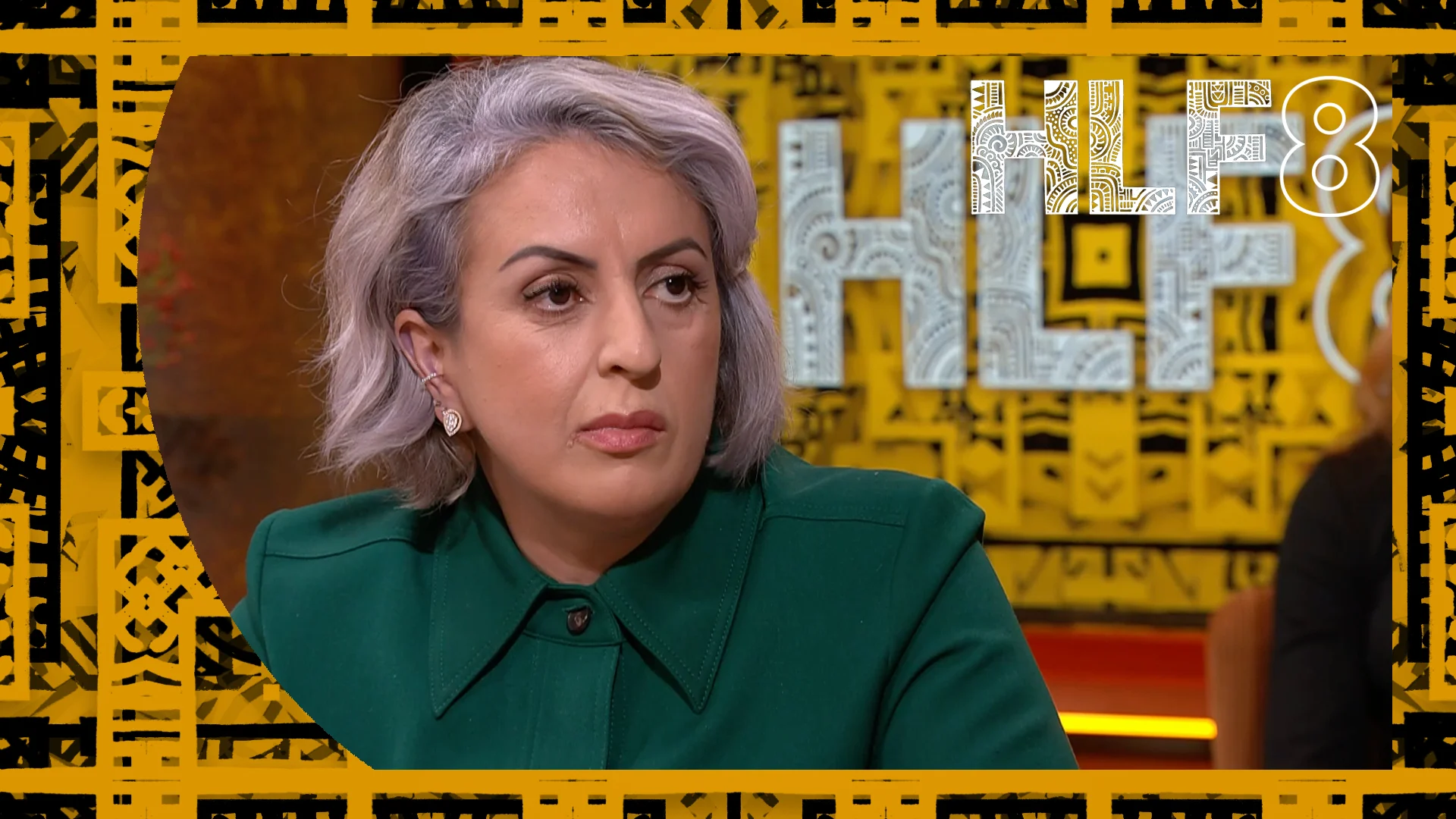 Gezicht van Nilüfer Gündogan voor de helft verlamd door herpesvirus