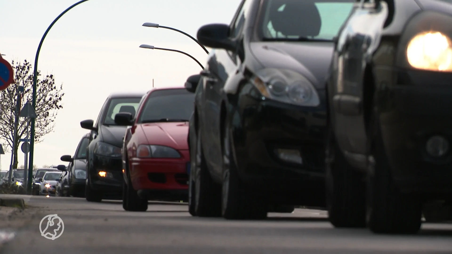 Topdrukte bij tankstation in Bunschoten, liter benzine of diesel voor 1,11 euro