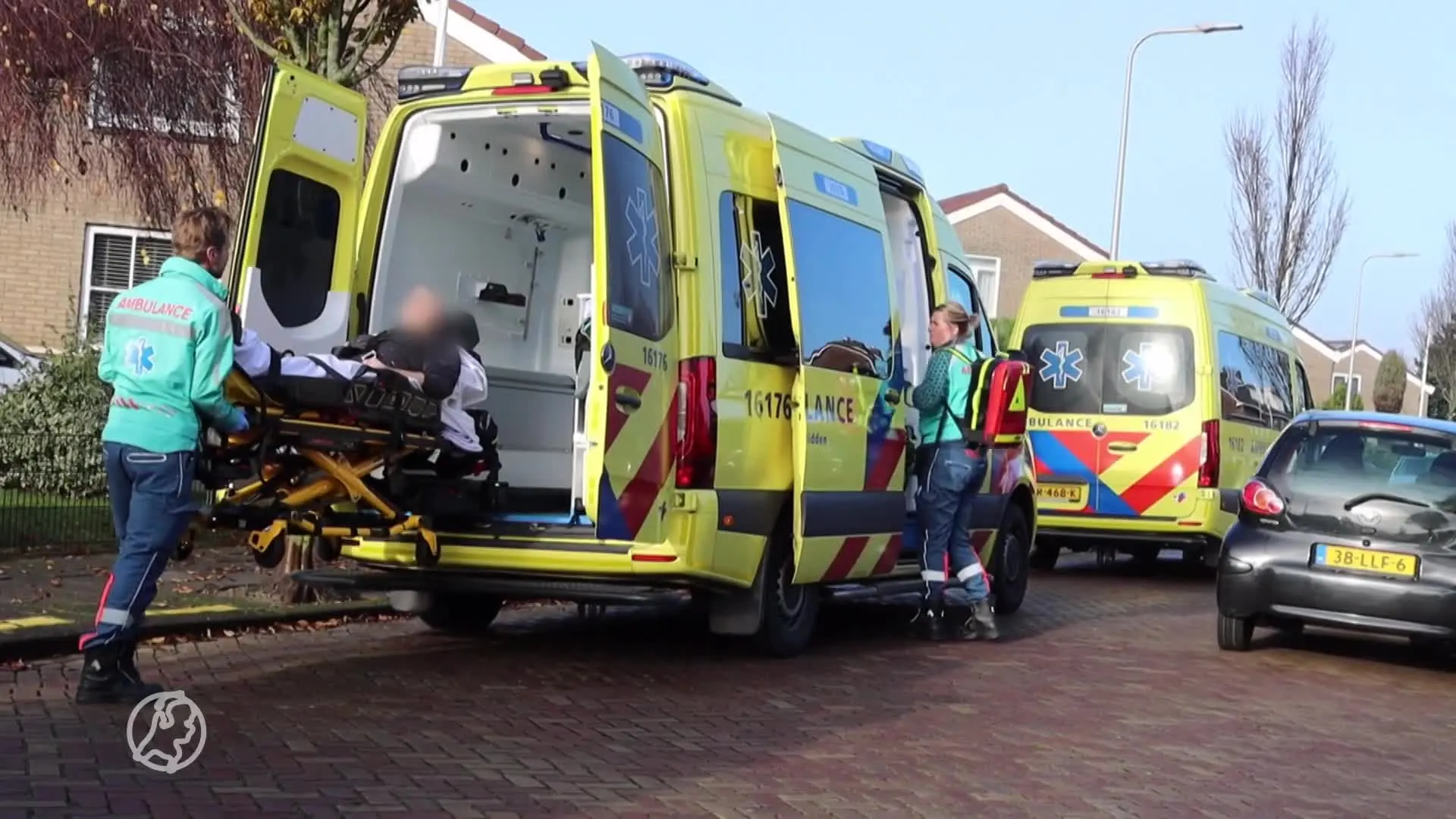 Twee gewonden na instorten veranda in Voorhout