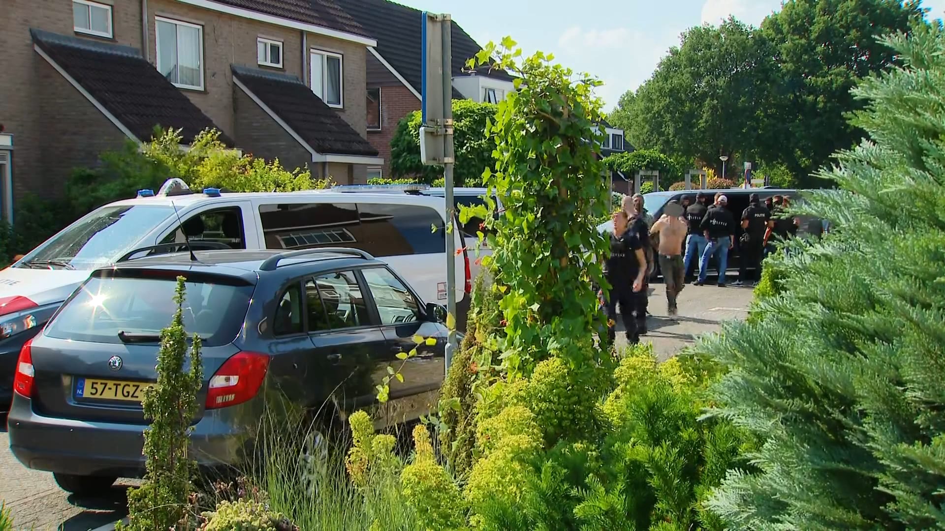Man uit Lichtenvoorde na inval politie in 'bunkerkelder' gearresteerd