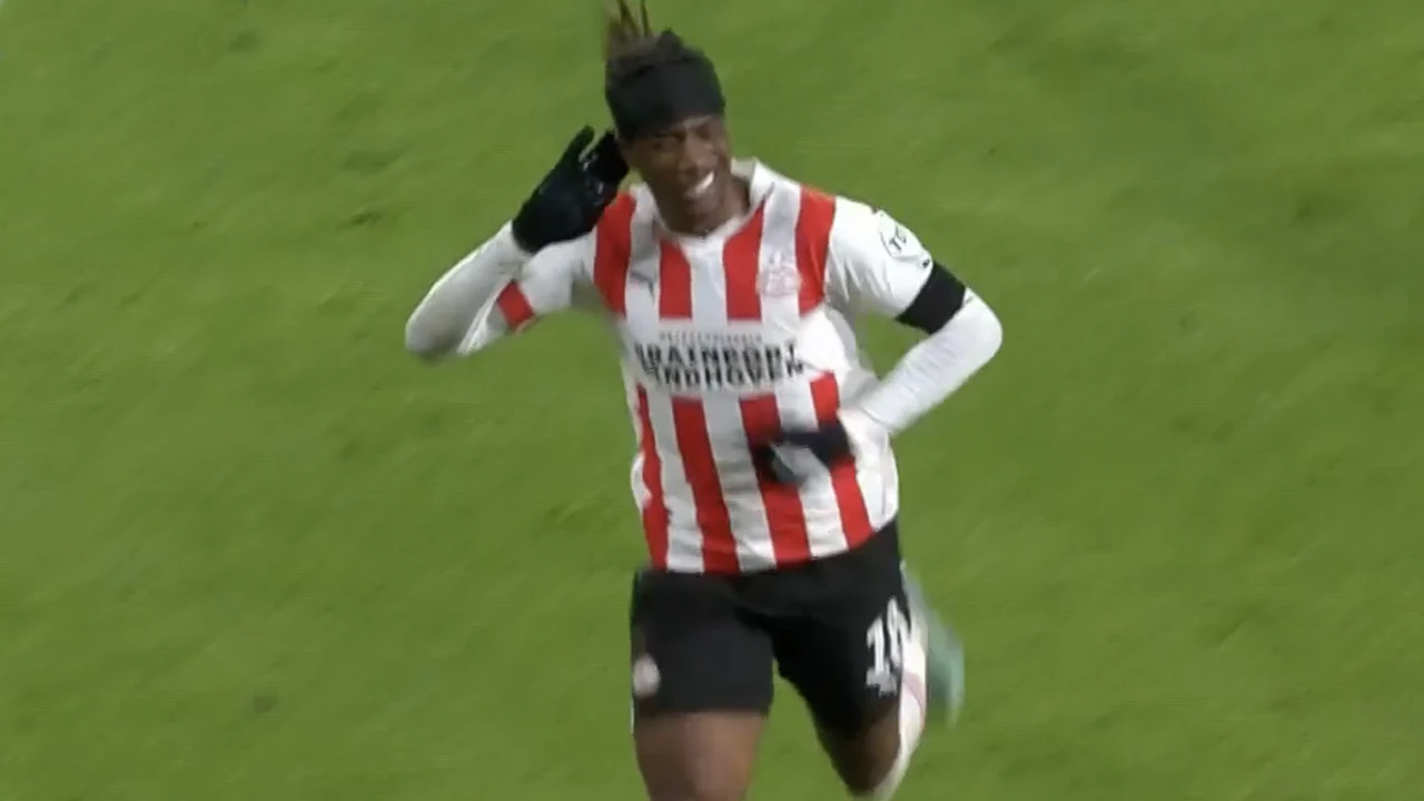 VIDEOGOAL: PSV - AC Milan (Madueke) 3-0