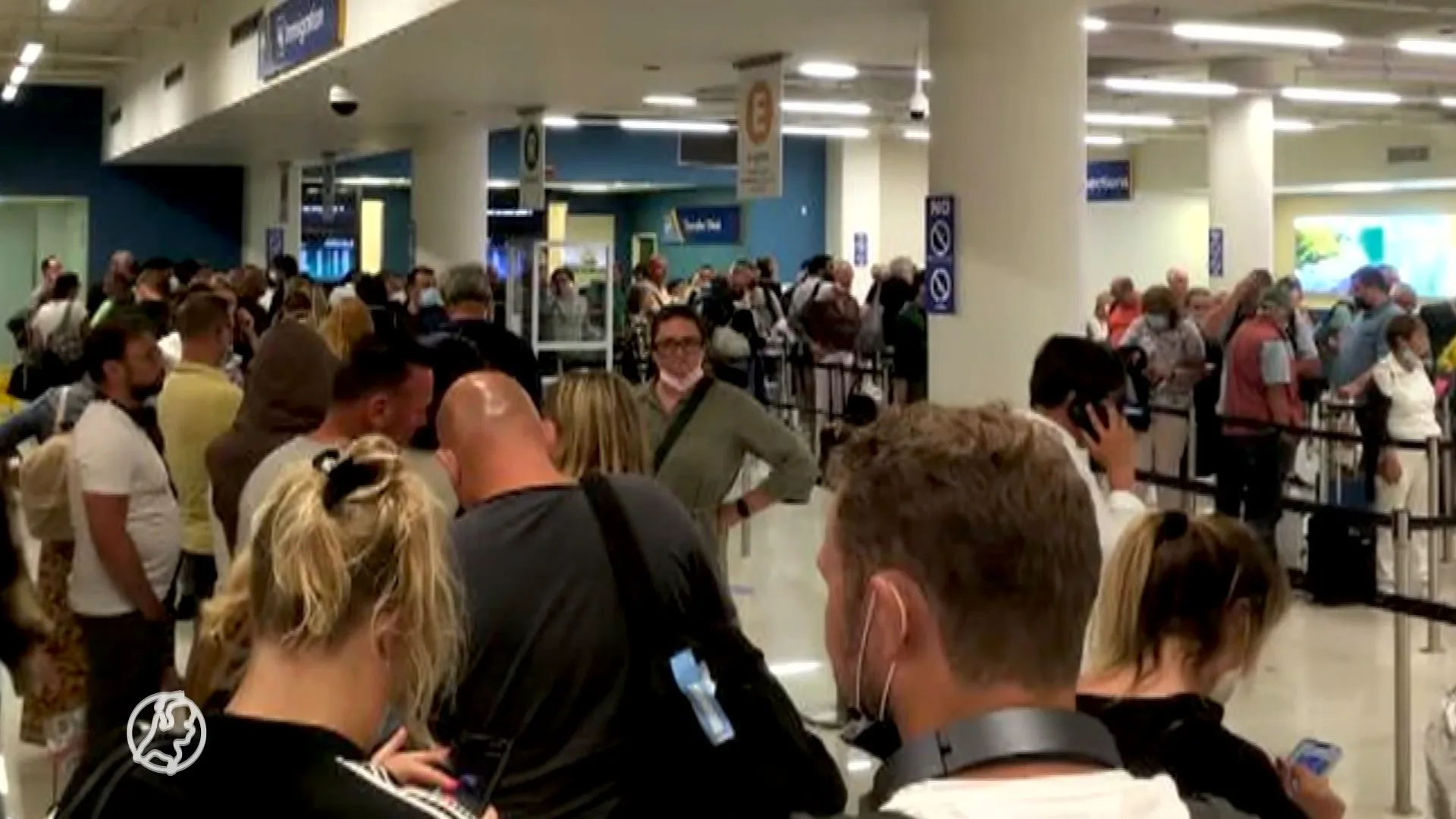 Honderden TUI-reizigers gestrand op Curaçao na voorzorgslanding