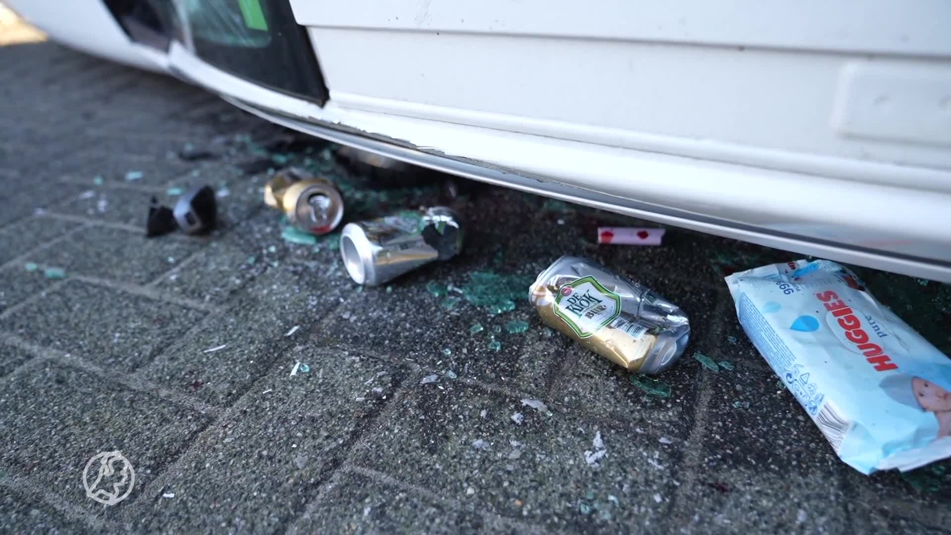 Dronken bestuurder ramt meerdere auto's in Rotterdam