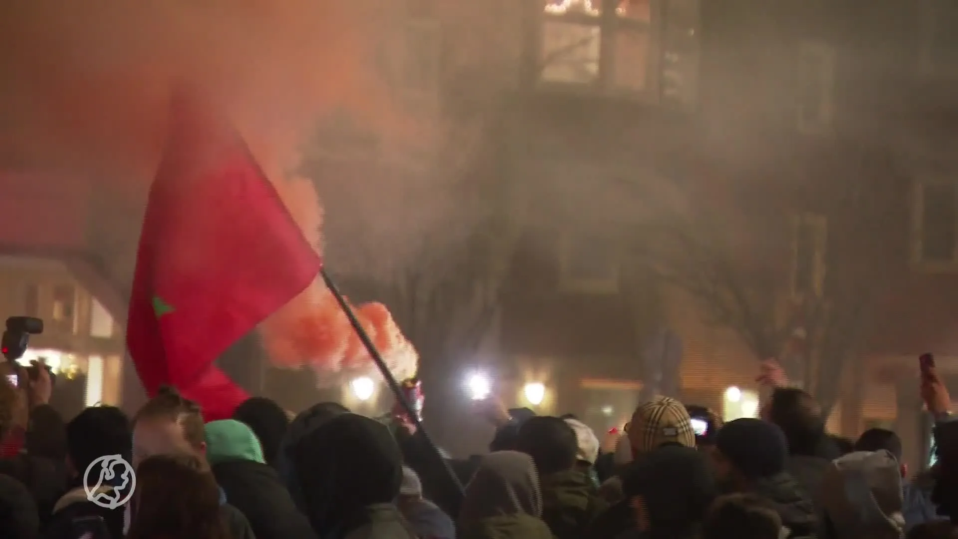 Feeststemming na gewonnen WK-wedstrijd Marokko slaat om, ME in meerdere steden in actie