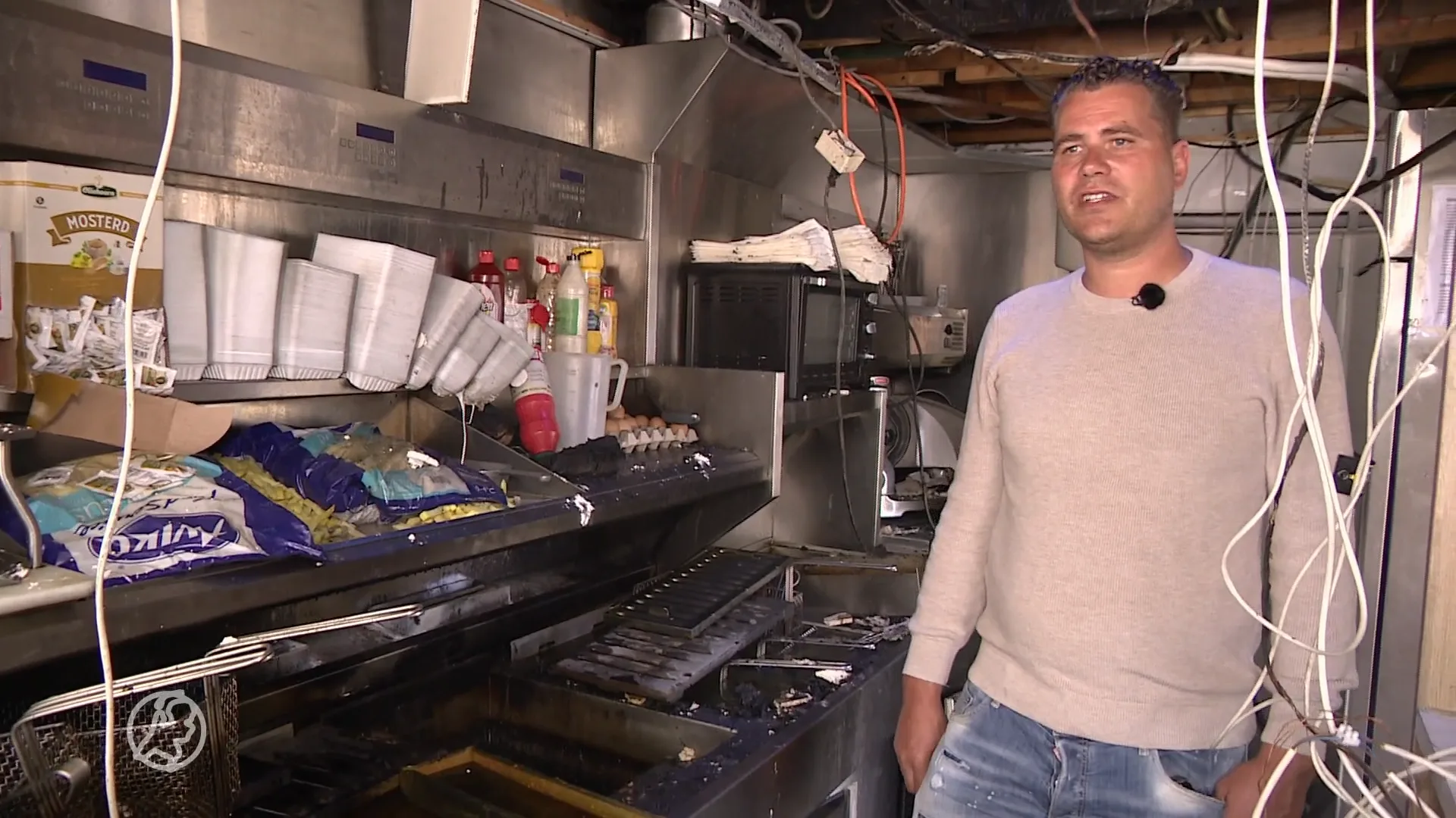 Snackbarfamilie ten einde raad na verwoestende brand: 'Levenswerk is weg'