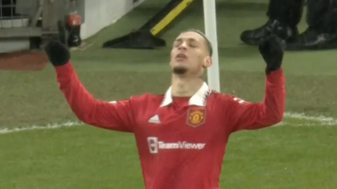 VIDEOGOAL: Manchester United - Real Betis 2-1 (Antony)