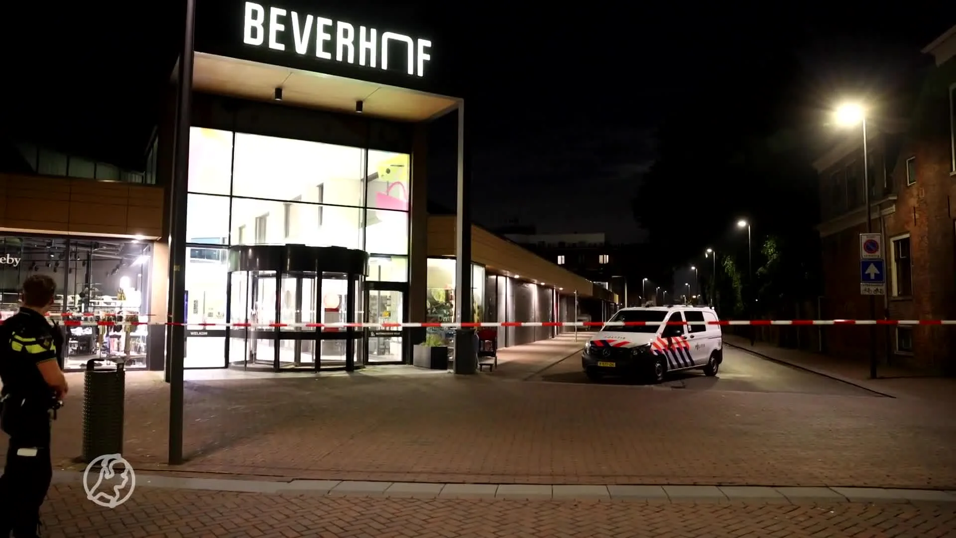 Weer mogelijk explosief gevonden bij Poolse supermarkt Beverw...
