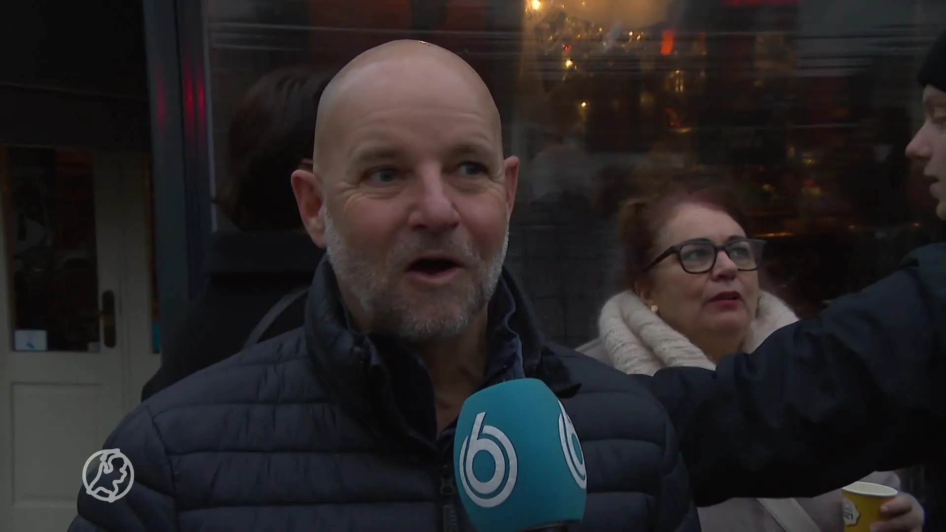 Duizenden mensen doen mee aan kroegentocht 'Tour du Roer'