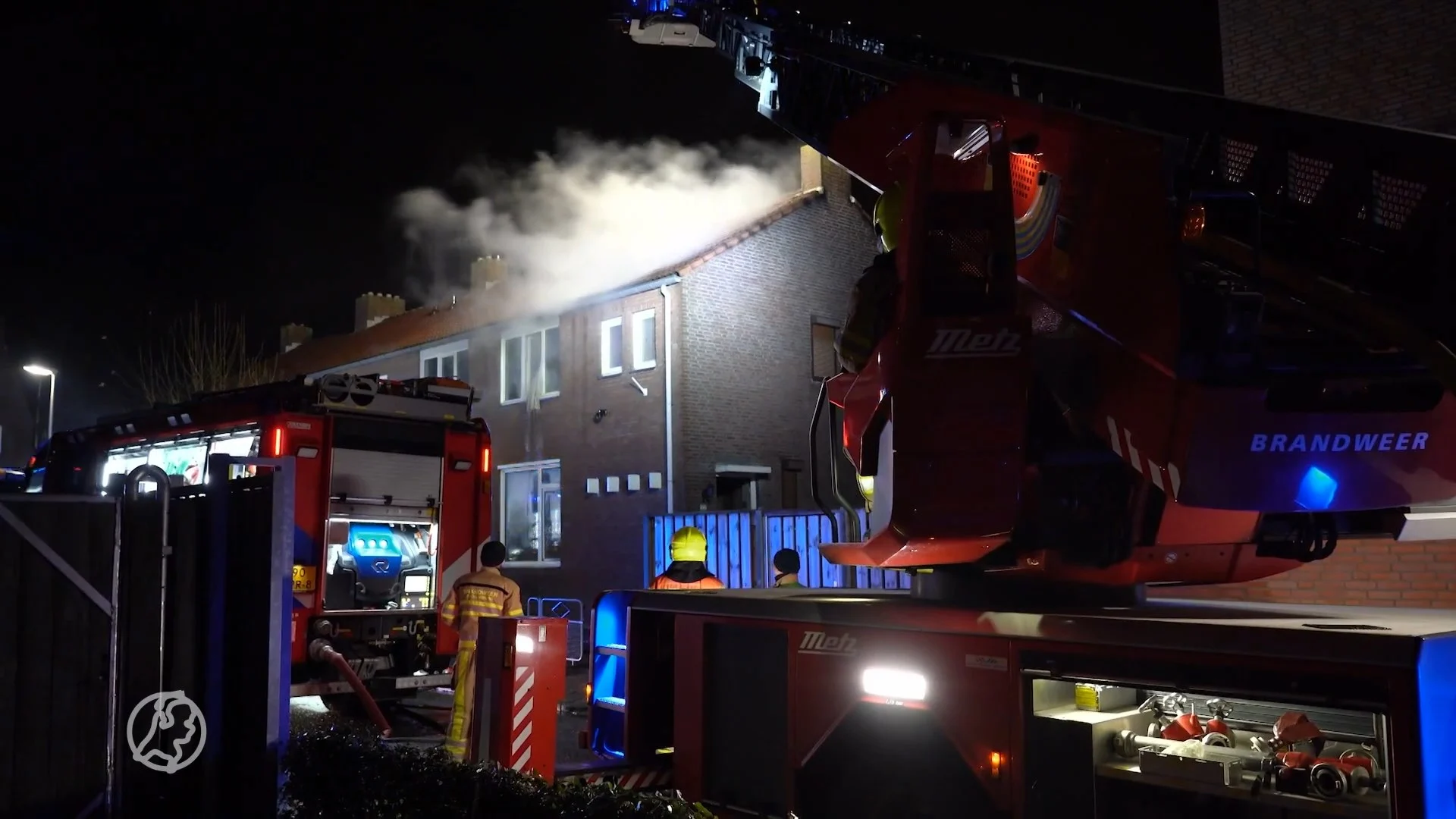 'Een Huis Vol-moeder Nadine opgepakt na brandstichting voormalige woning'