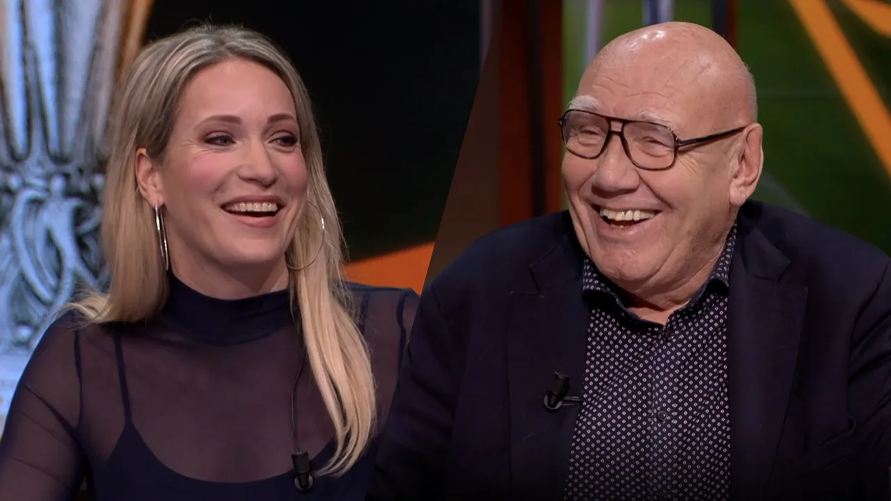 Hélène dolt met Kees: 'De oudste nog levende analist ter wereld!'