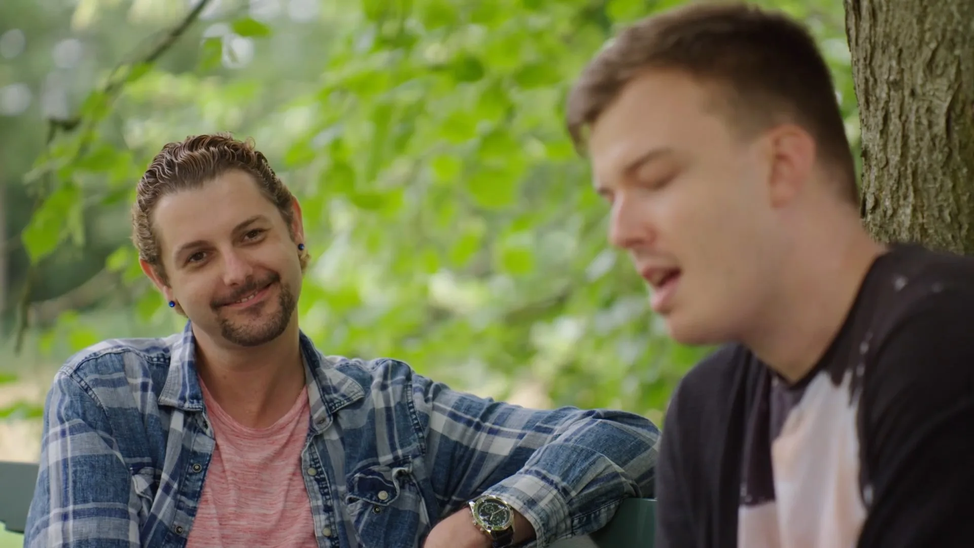 Stefan maakt een serenade voor zijn geliefde