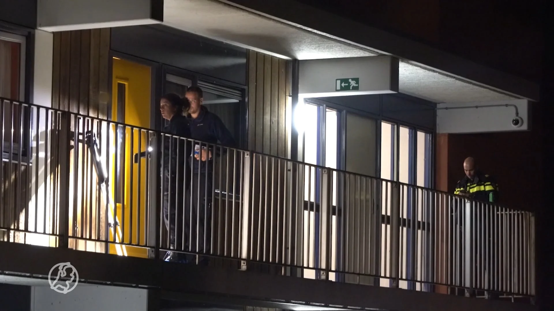 Steekpartij bij appartementencomplex in Emmen, man zwaargewond