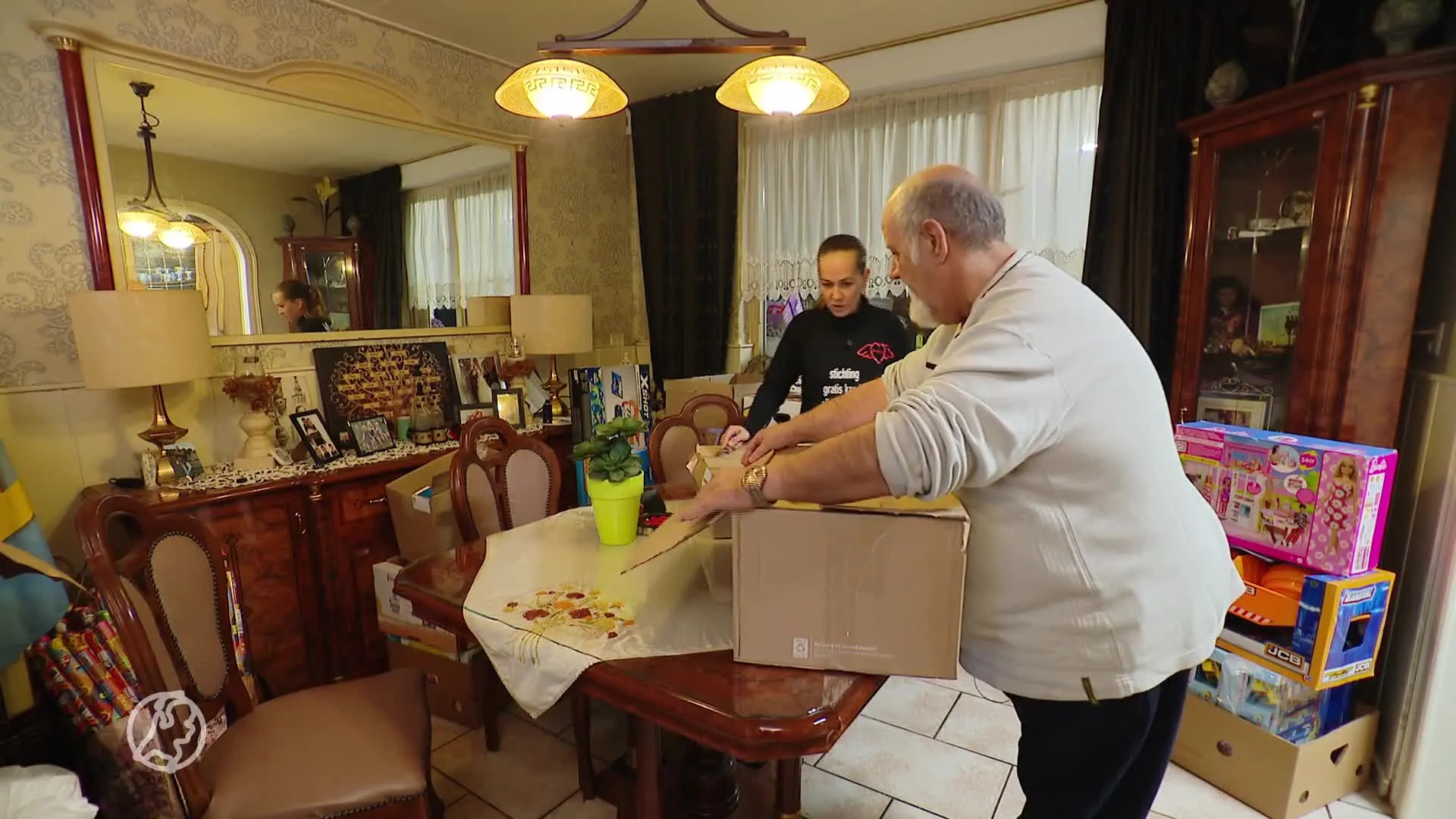 Henk helpt waar de overheid faalt met gratis spullen voor de allerarmsten