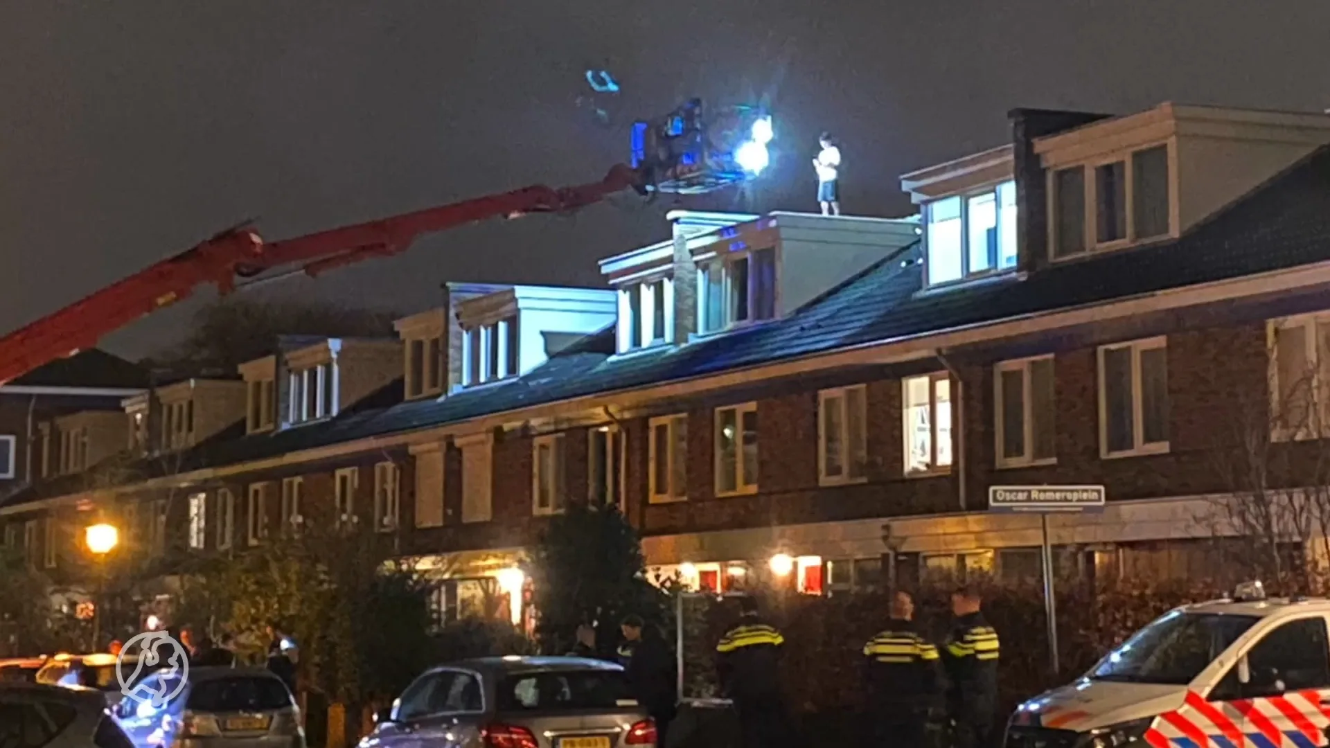 Bewoner vlucht dak op na woningoveral door nep-pakketbezorgers in Den Haag