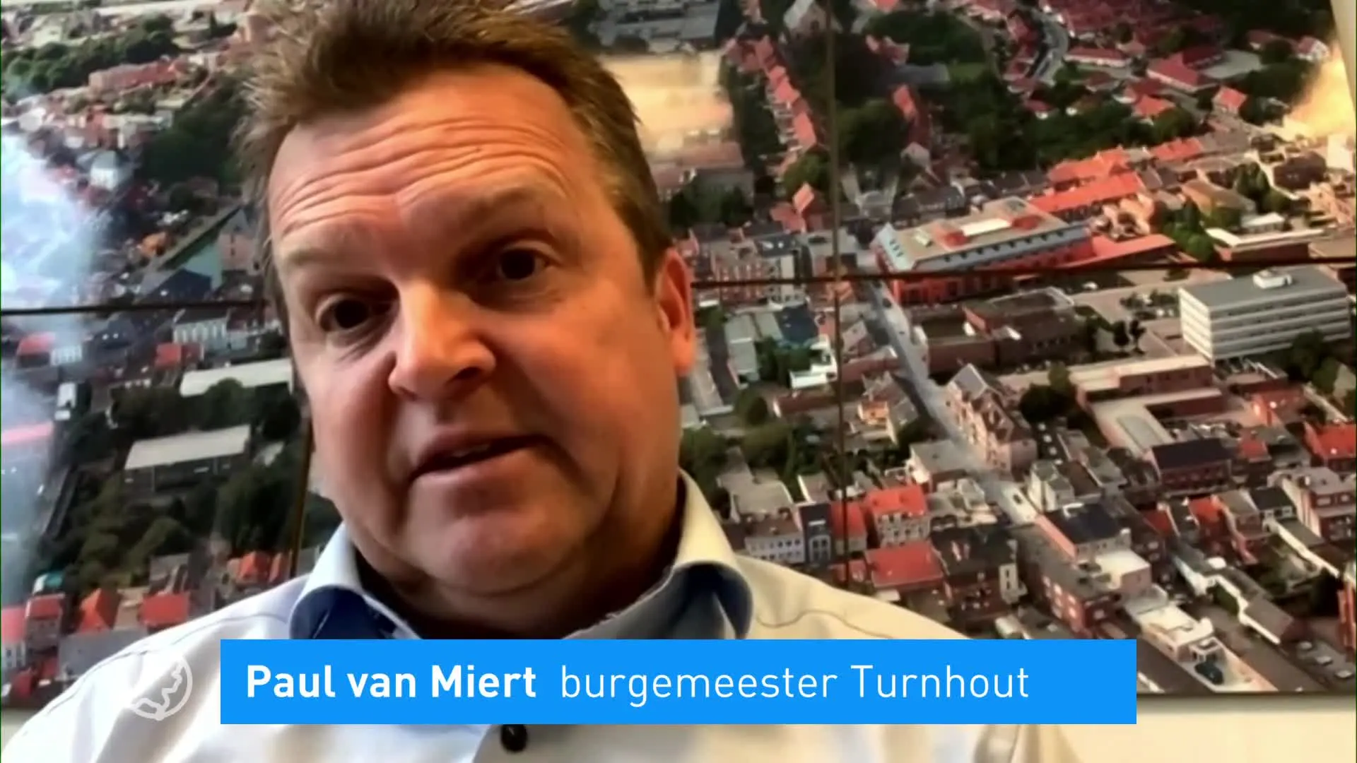 Om acht uur dicht? Schijndels café feest met bezoekers verder in België