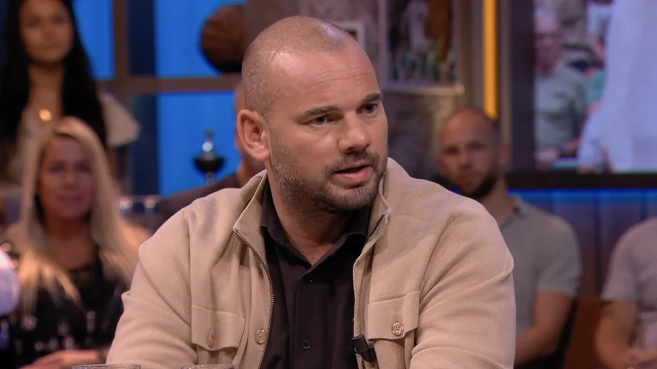 Wesley ziet probleemfactor bij Ajax: ‘Dat kan toch niet?!’