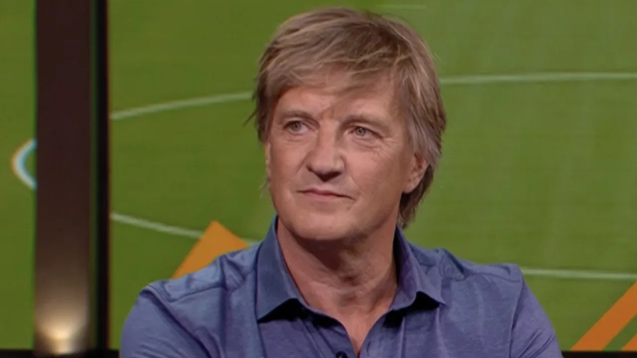 Wim concludeert na Liverpool-Ajax: 'Het gaat in het buitenland gewoon sneller dan bij ons'