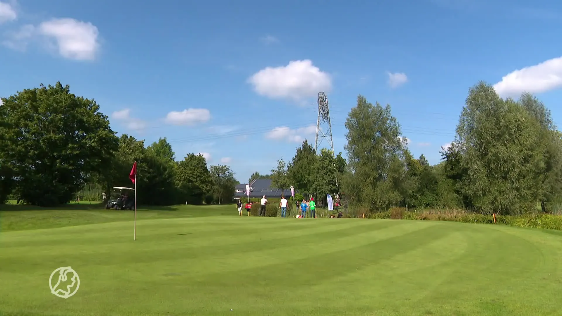 Duikvereniging duikt duizenden golfballen op