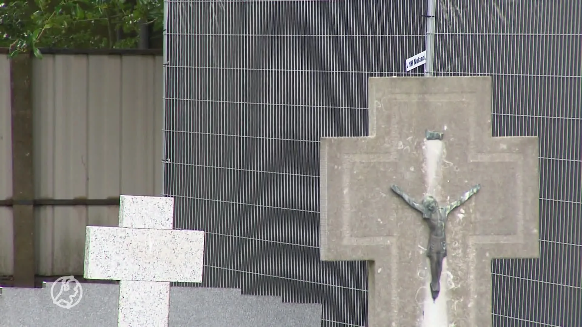 Overlijden supermarktbaas 'verdacht', lichaam van zijn vrouw opgegraven in Halsteren