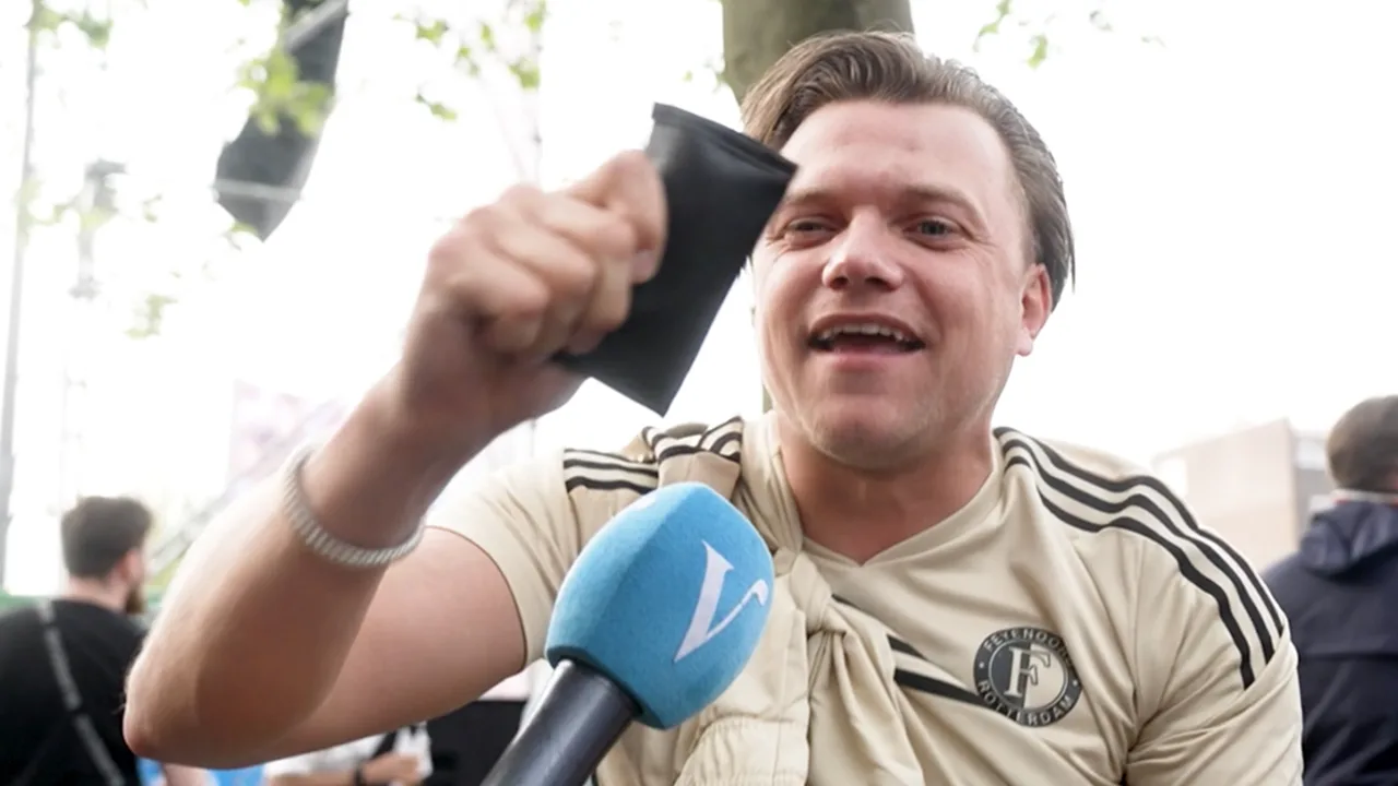 Tom Staal spreekt feestvierende Feyenoord-fans: 'Ik heb de as van m'n vader meegenomen'