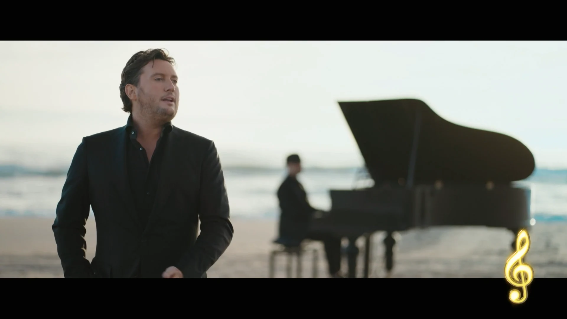 Tino Martin met het WINNENDE LIED!