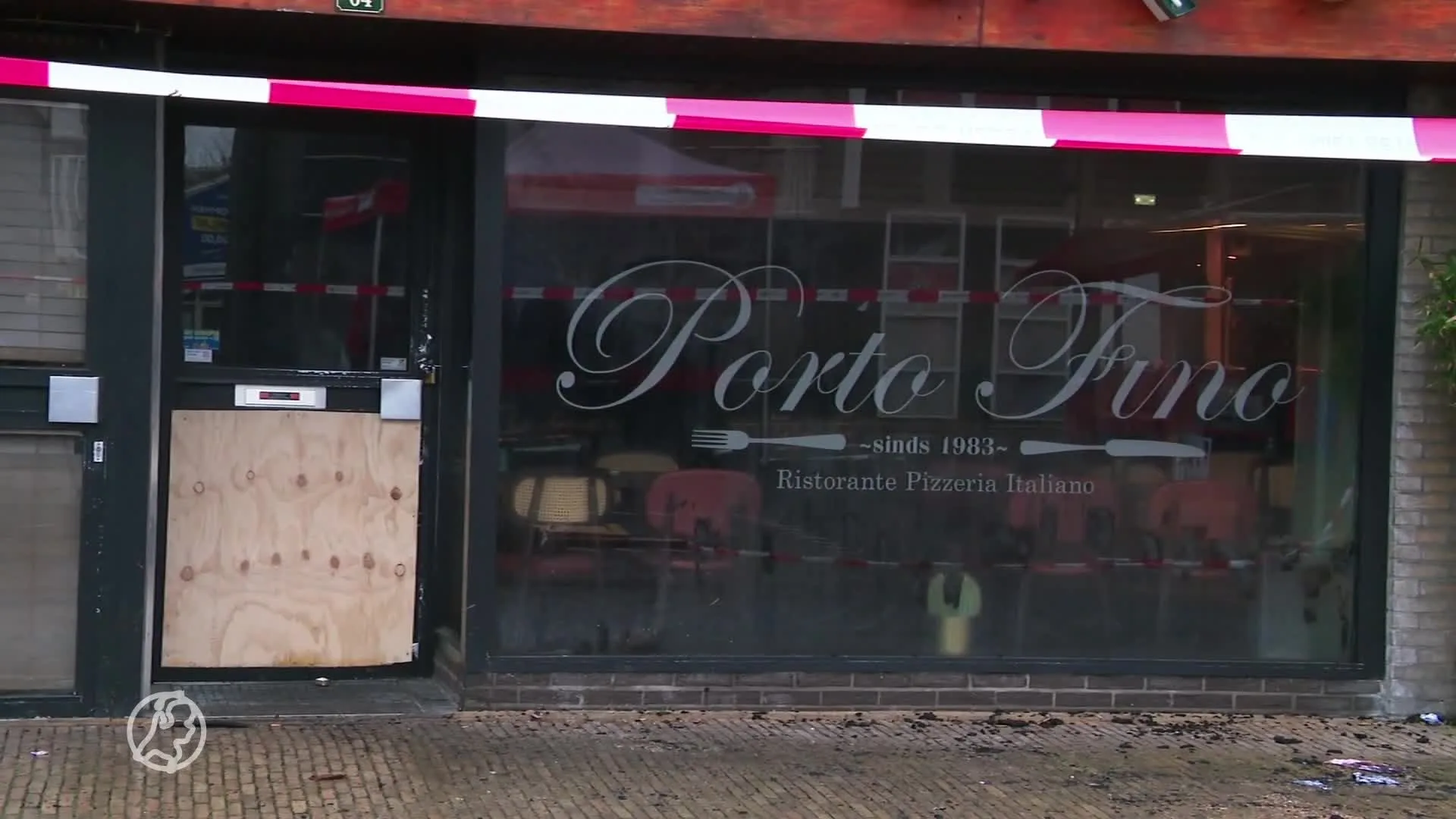 Brand in restaurant in Zaandam, tien woningen ontruimd