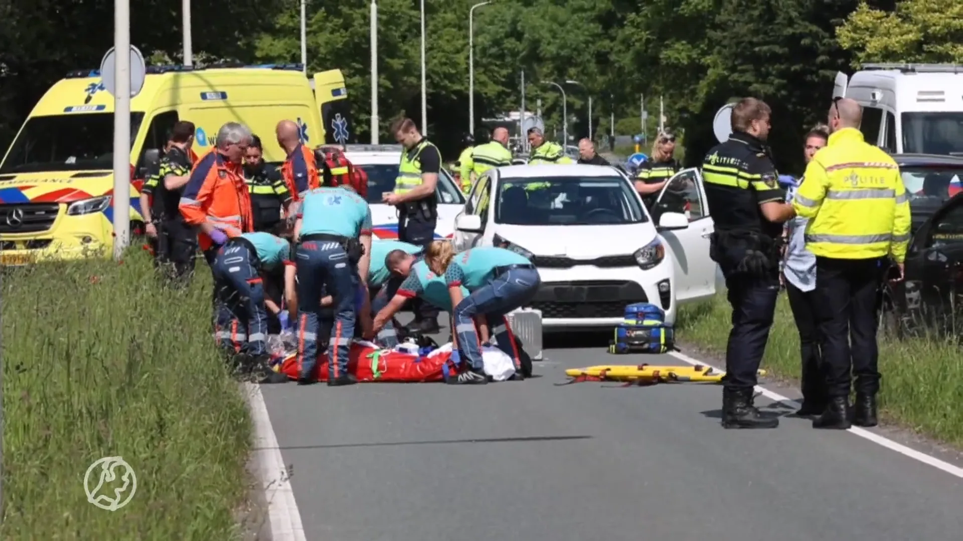 Meisje tijdens oversteken geschept door auto in Den Haag
