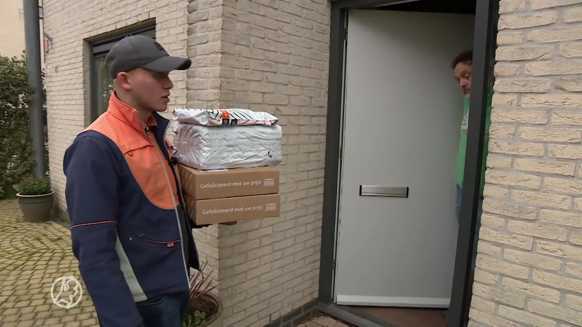 Pakketbezorgers lopen op hun laatste benen door coronadrukte