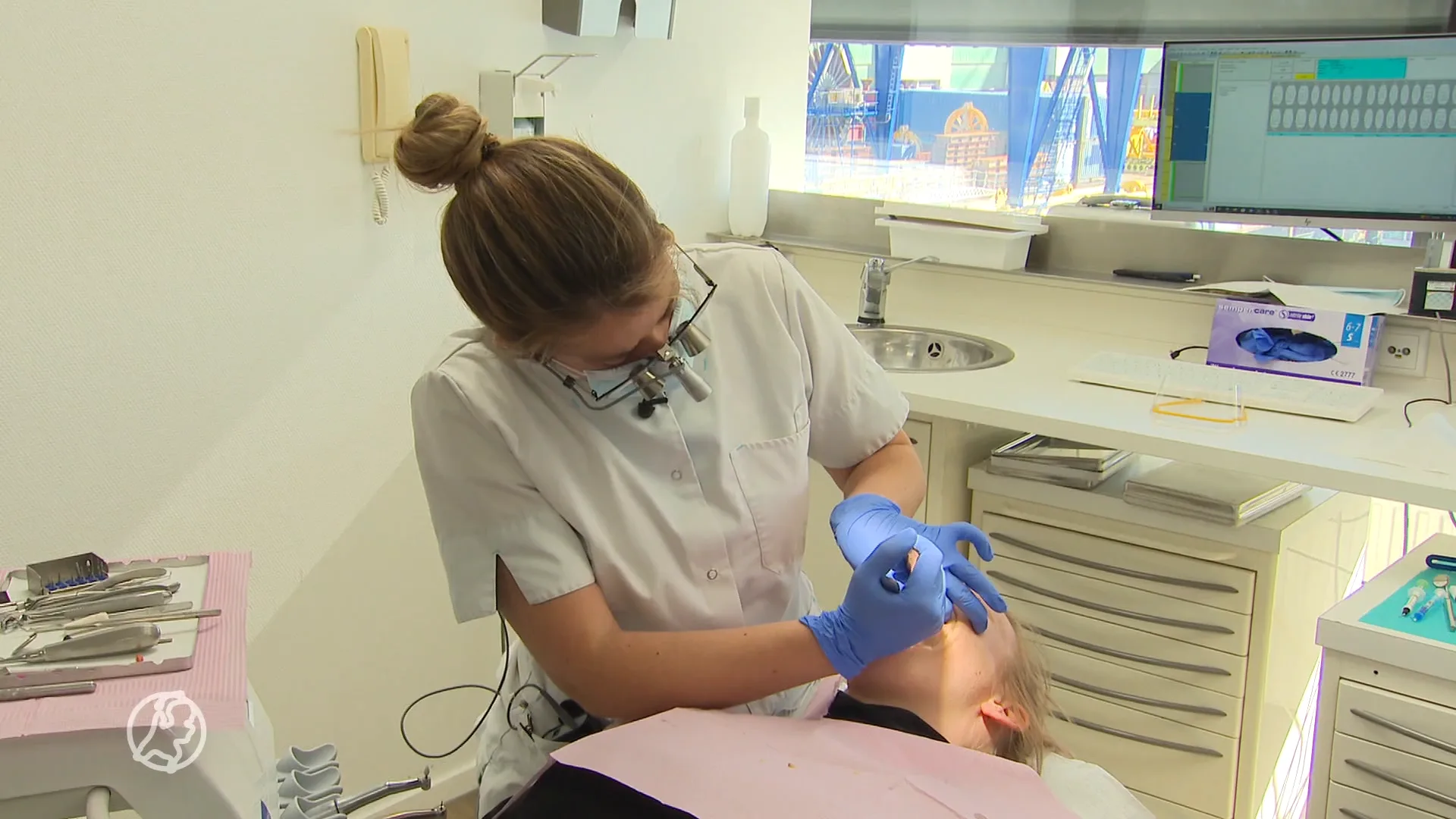 Rotterdamse tandartsen bieden gratis behandeling aan: 'Op een gegeven moment durf je niet meer'