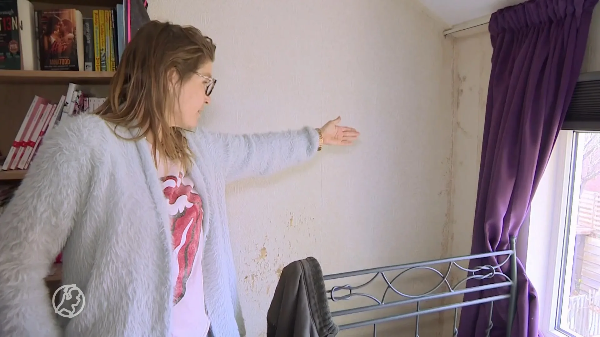 Wanhopige Vestia-huurders Zoetermeer bieden zwartboek aan