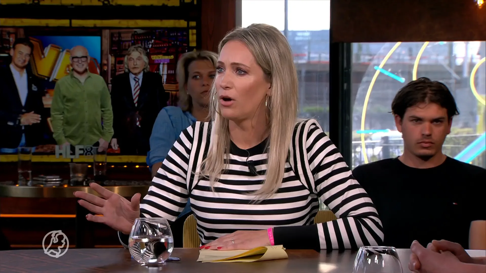 Hélène Hendriks ontvangt dreigementen vanwege link met VI en Derksen