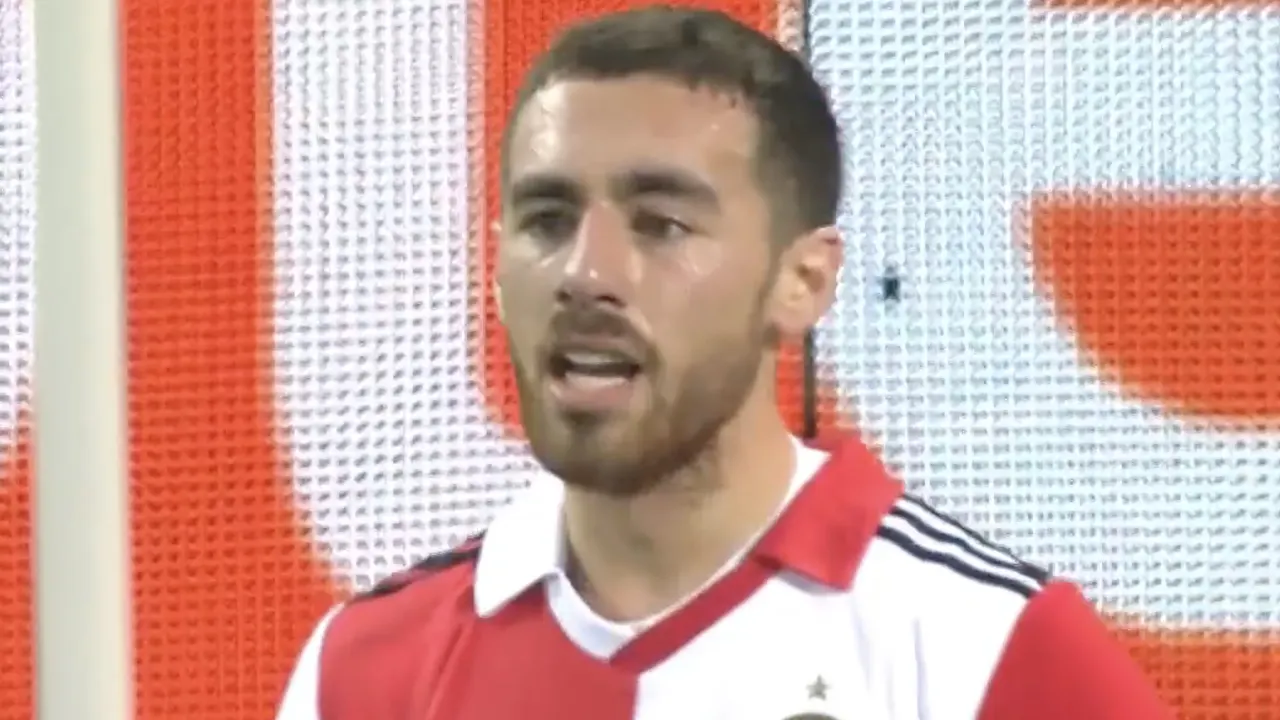 KANS: Kökcü schiet vrije trap recht op doelman Siebenhandl