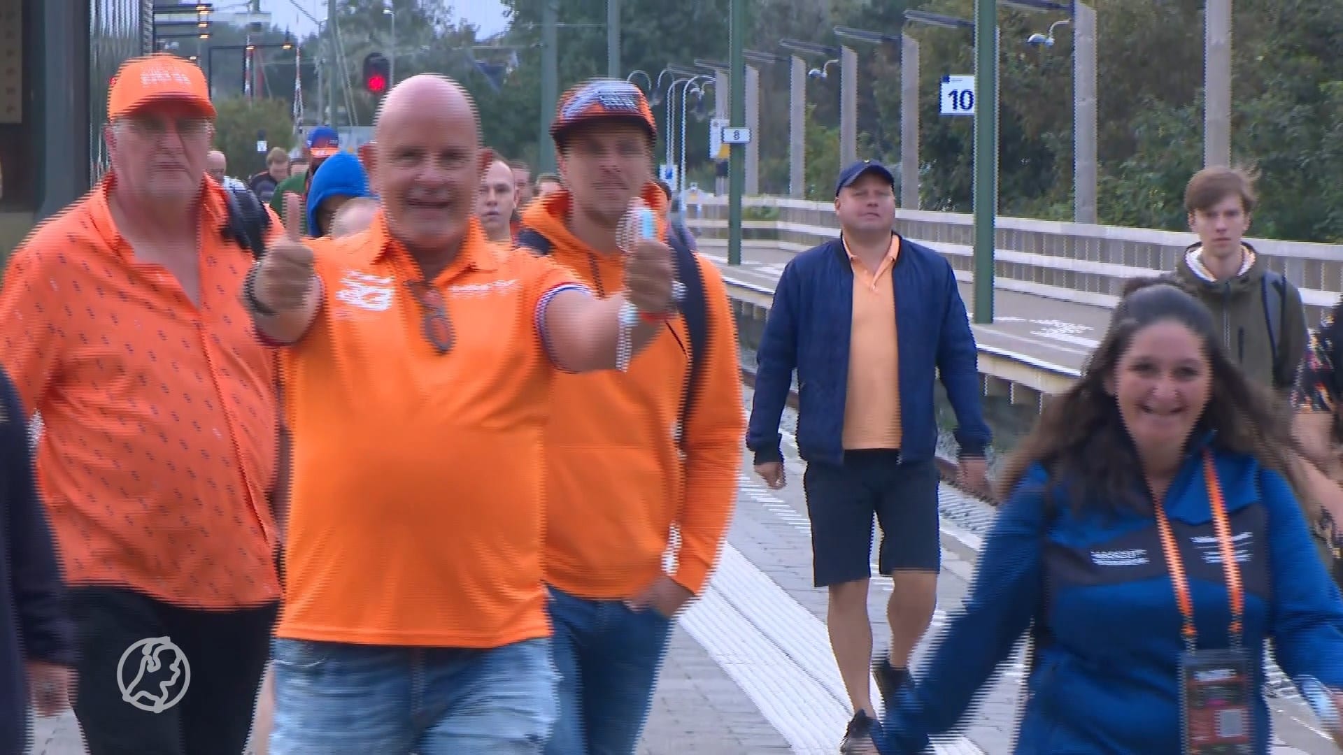Eerste Formule 1-fans komen alweer aan op station Zandvoort