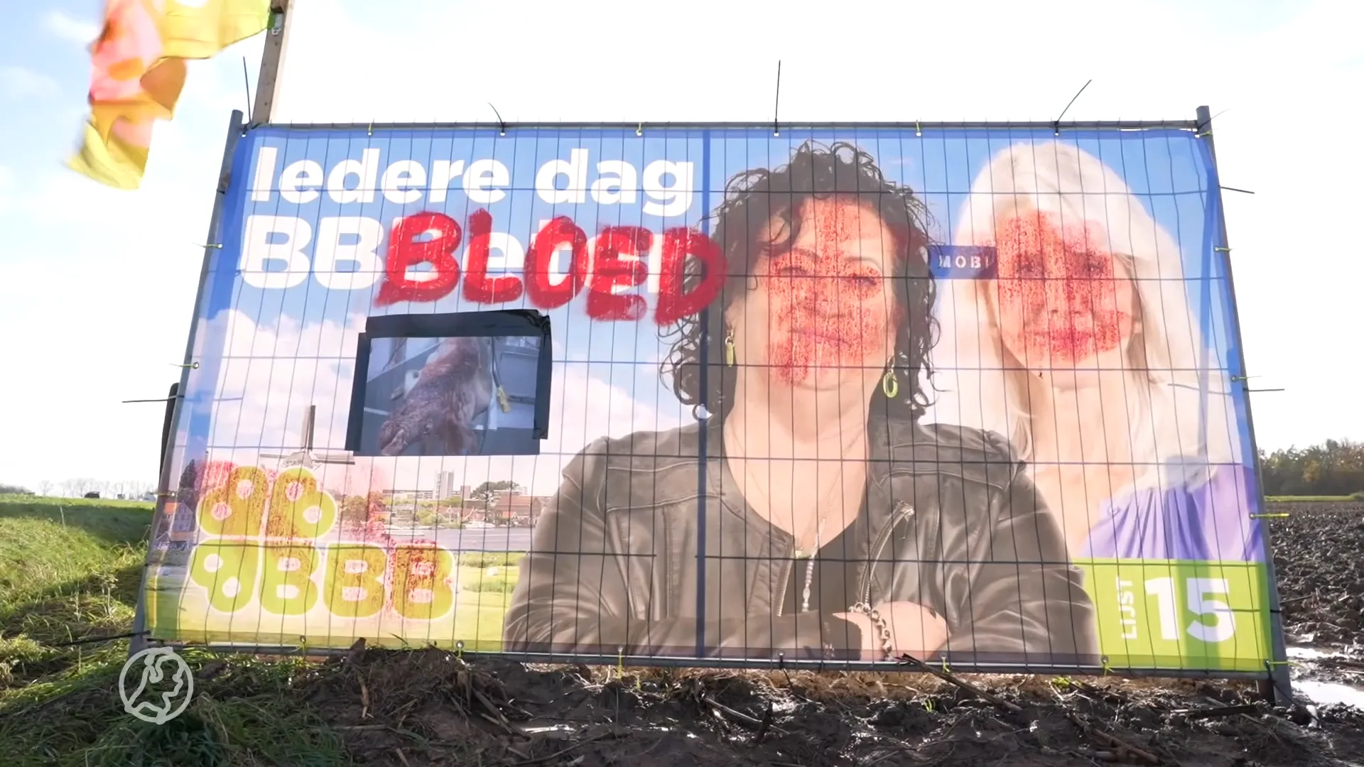 BBB-vlaggen en borden beklad met bloed, Van der Plas doet aangifte
